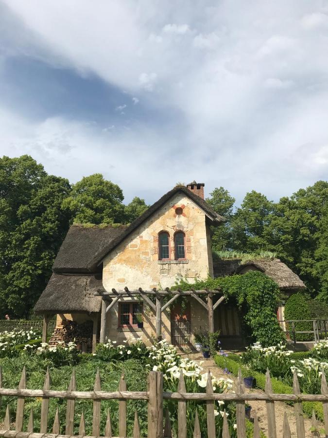 Les Mansardes Du Roi - Tout Proche Chateau Versailles Bagian luar foto